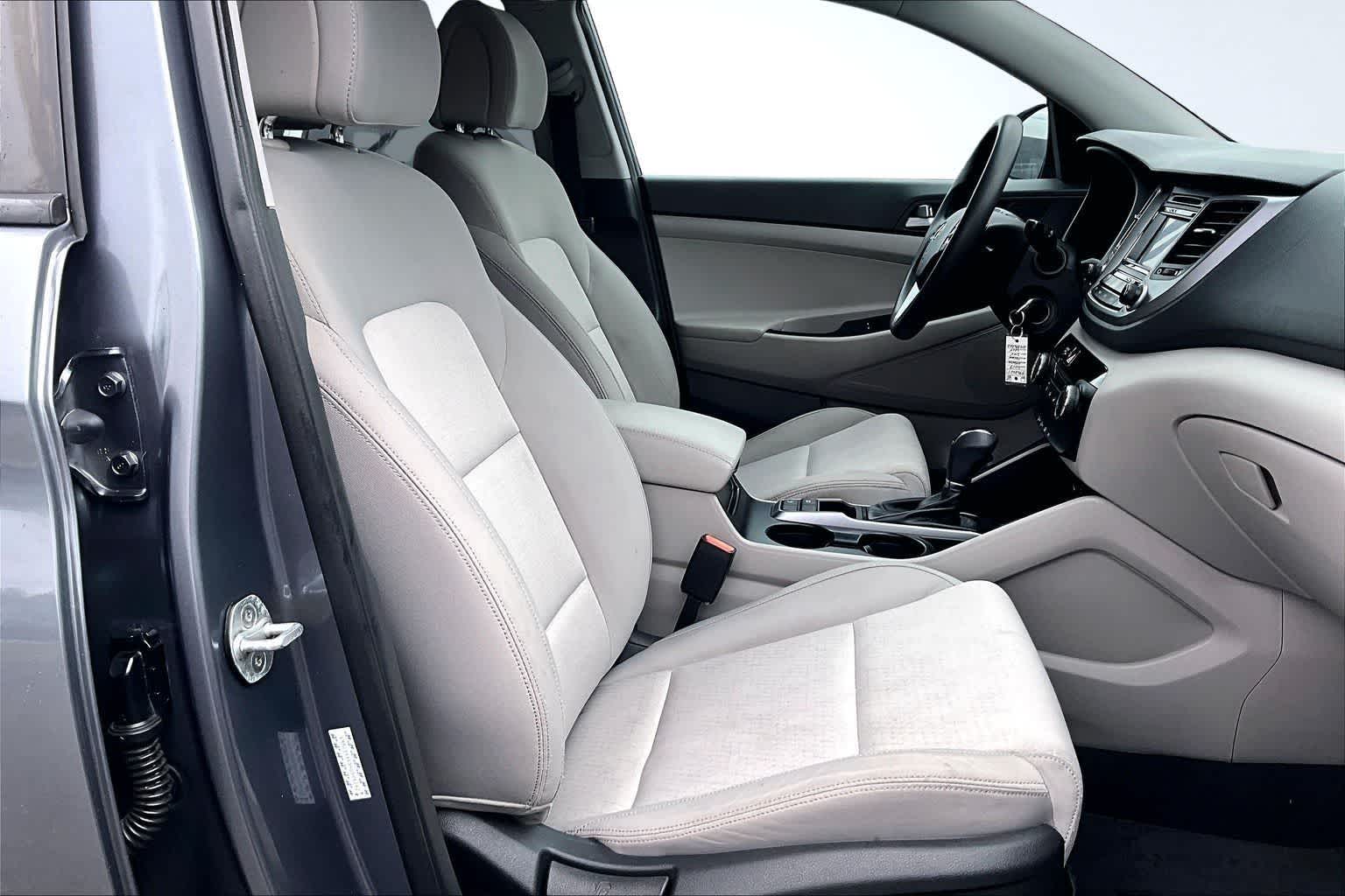 Thumbnail: 2017 Hyundai Tucson - 14