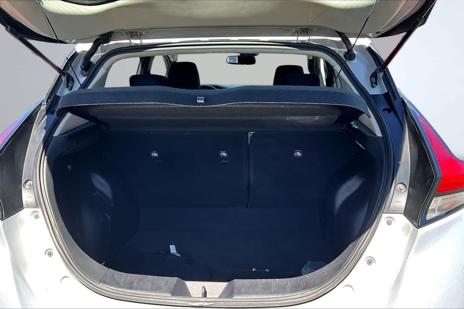 Thumbnail: 2018 Nissan Leaf - 19