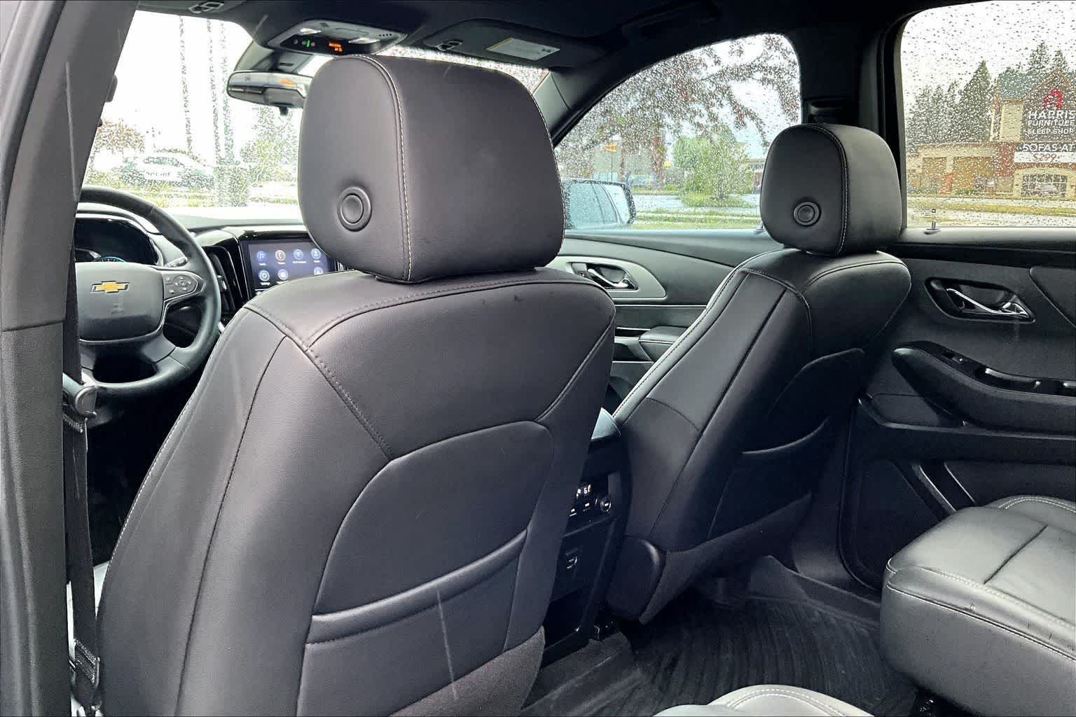 Thumbnail: 2023 Chevrolet Traverse - 12