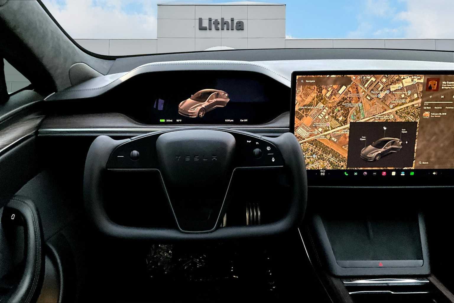 Thumbnail: 2022 Tesla Model S - 15