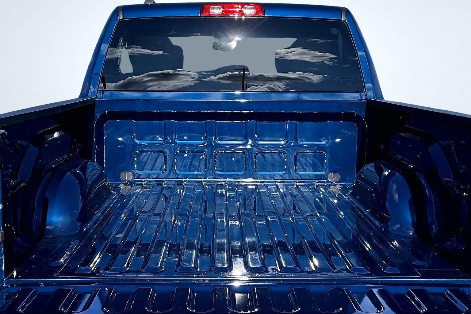 Thumbnail: 2024 RAM 1500 Classic - 19