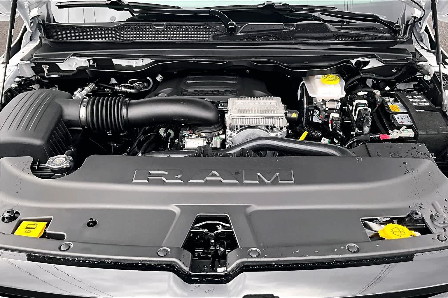 Thumbnail: 2026 RAM 1500 - 9