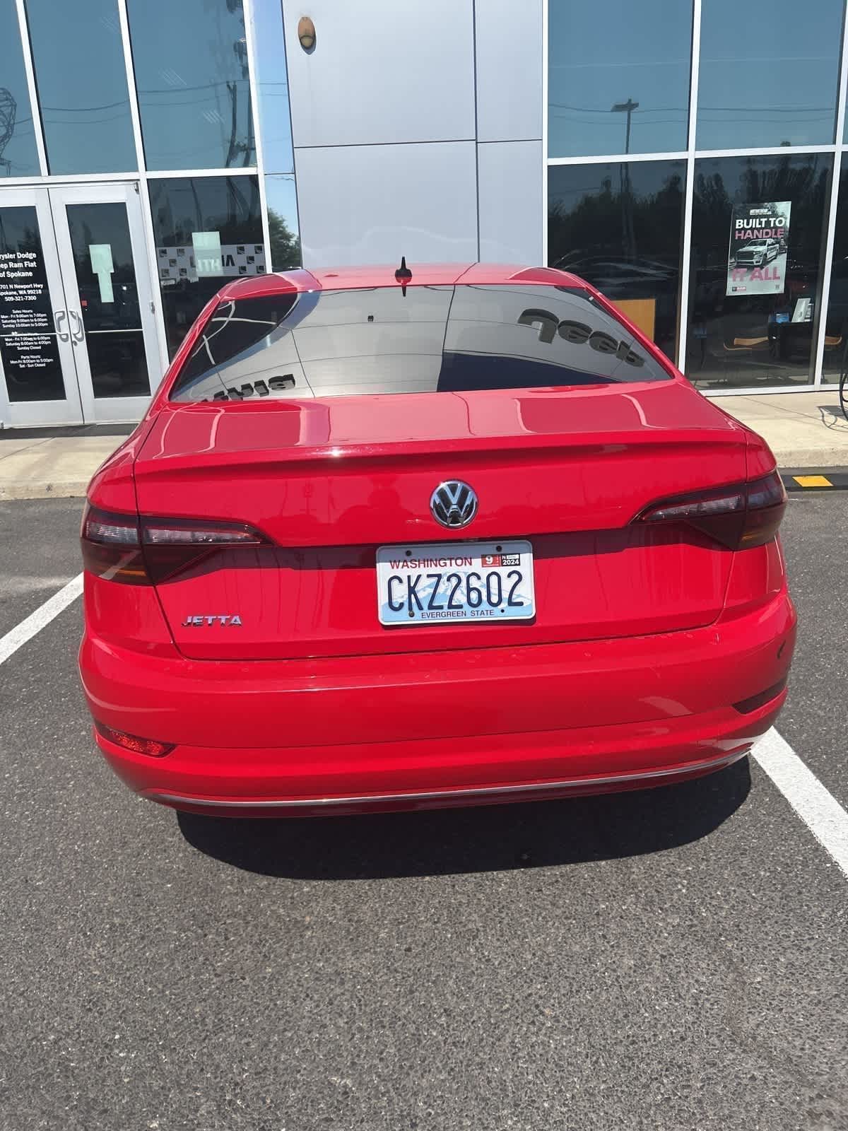 Thumbnail: 2019 Volkswagen Jetta - 4