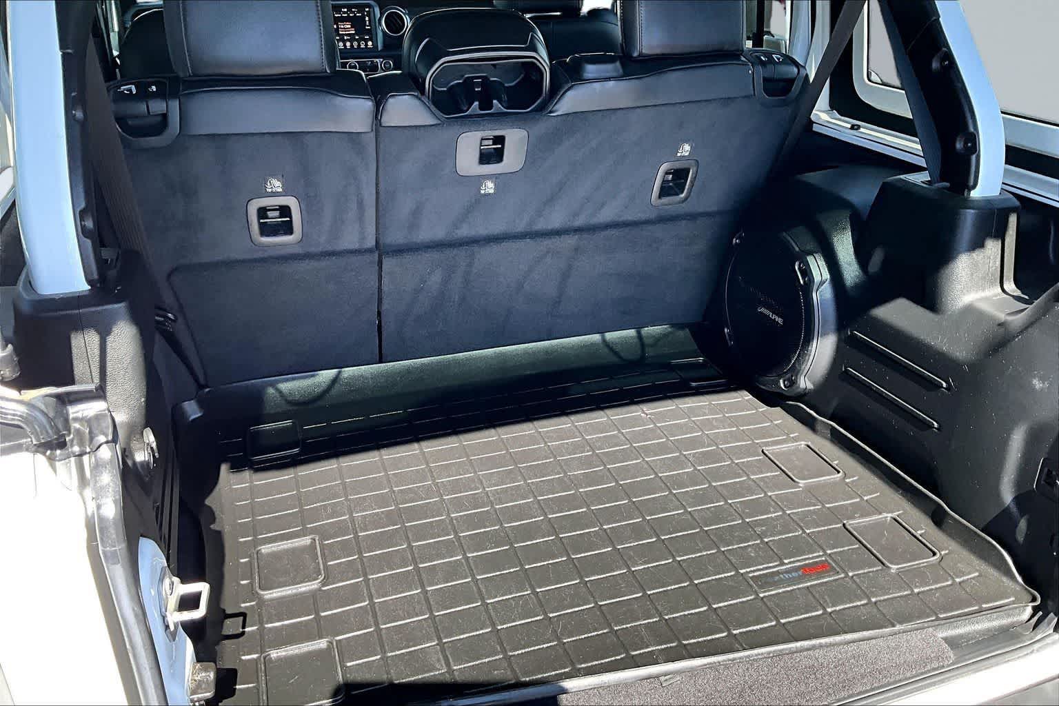 Thumbnail: 2023 Jeep Wrangler - 18