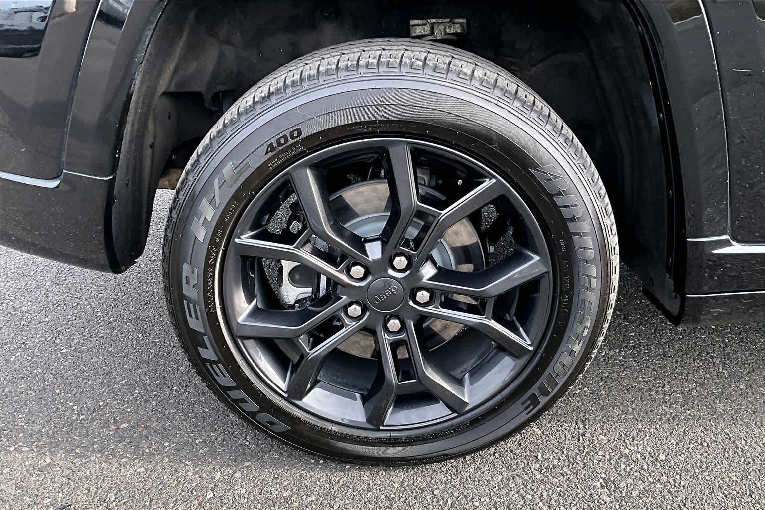 Thumbnail: 2023 Jeep Grand Cherokee - 35