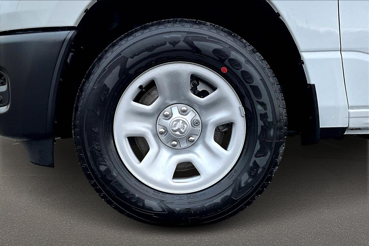 Thumbnail: 2025 RAM 1500 - 8