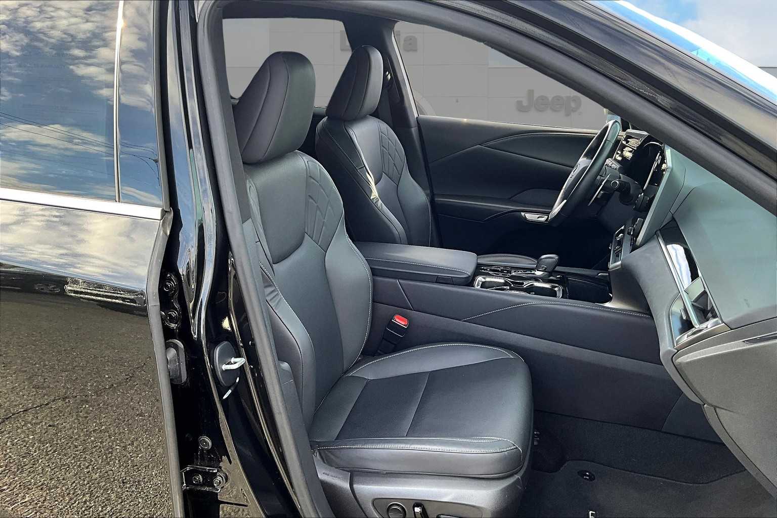 Thumbnail: 2024 Lexus RX - 14