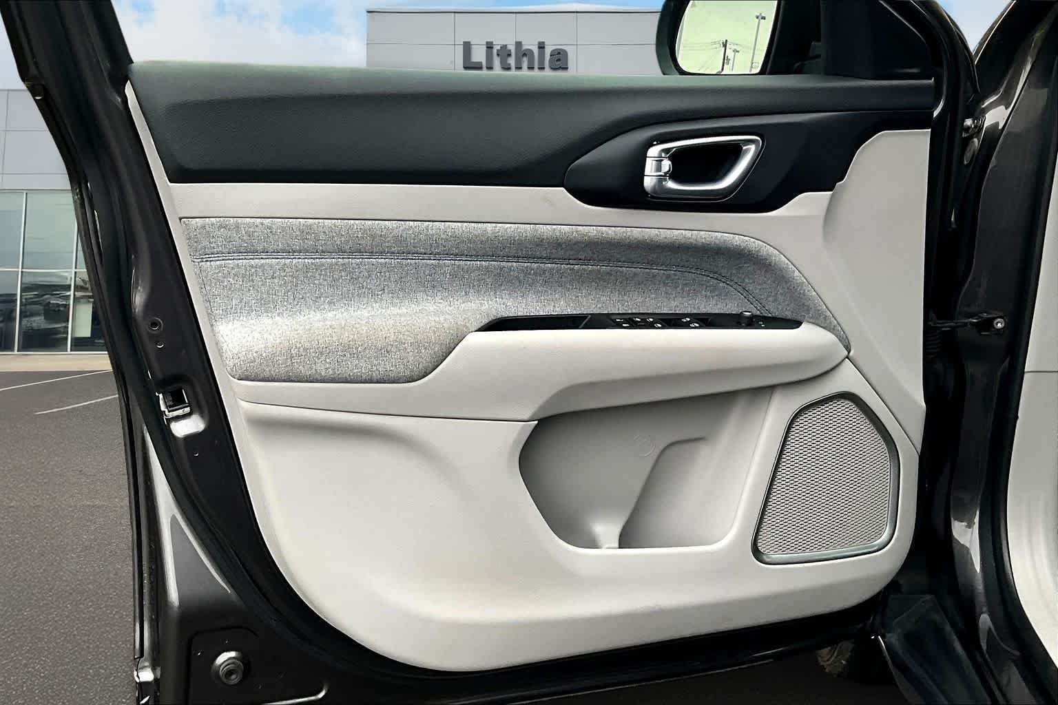 Thumbnail: 2024 Jeep Compass - 30