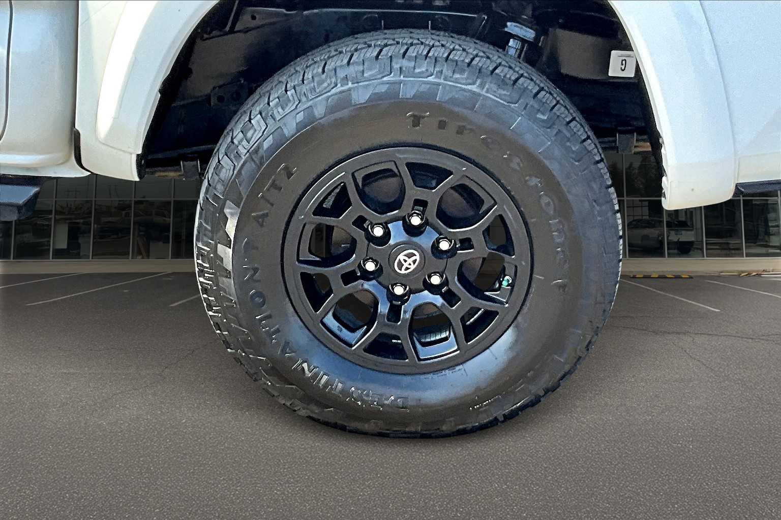 Thumbnail: 2020 Toyota Tacoma - 36