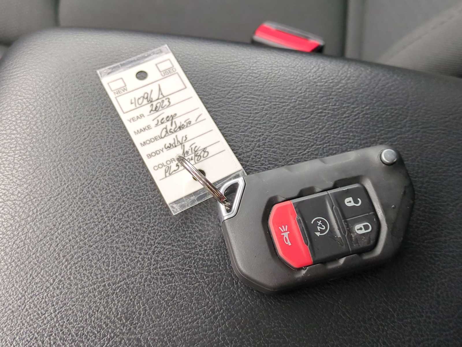 Thumbnail: 2023 Jeep Gladiator - 34