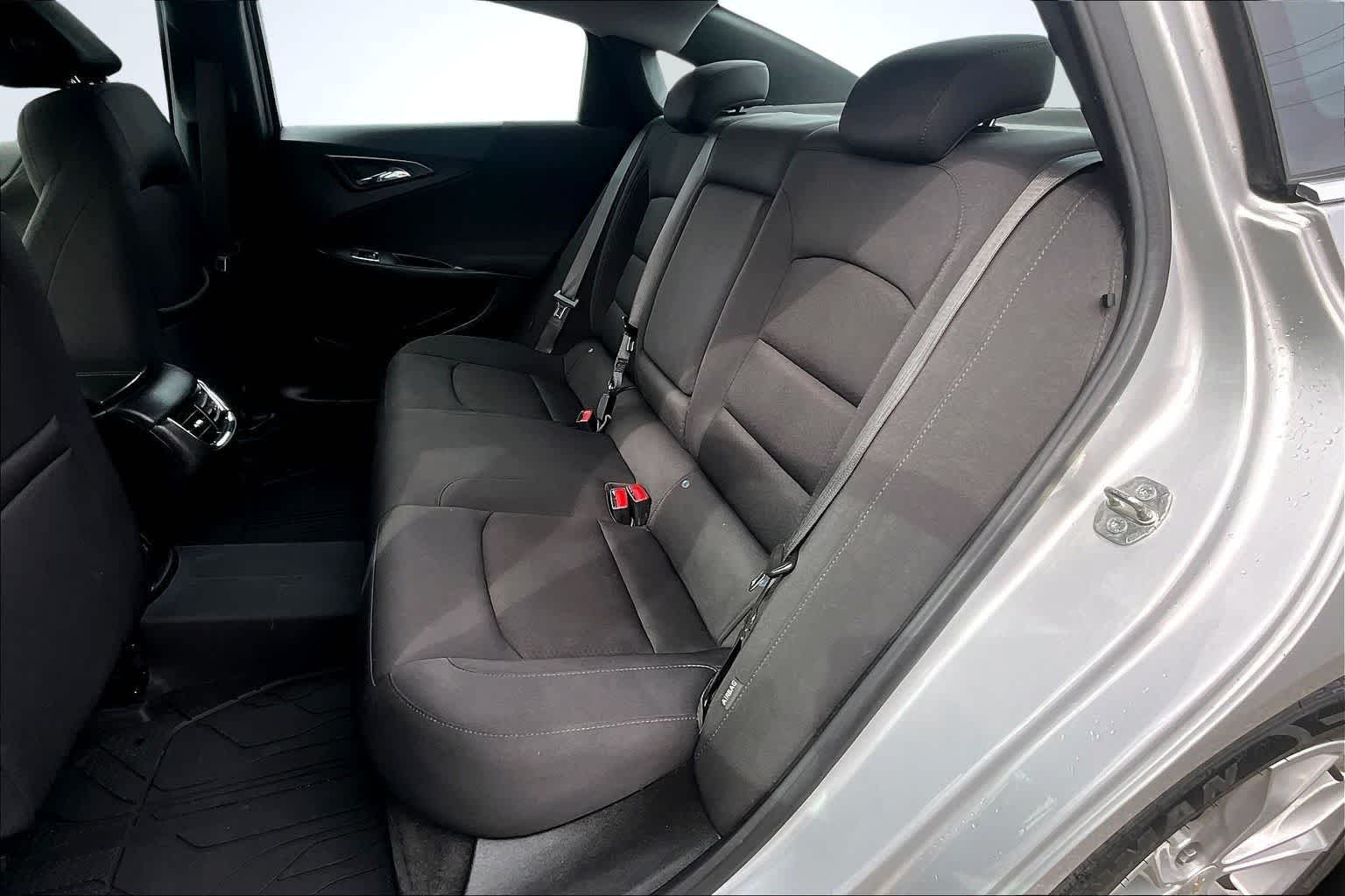 Thumbnail: 2021 Chevrolet Malibu - 13