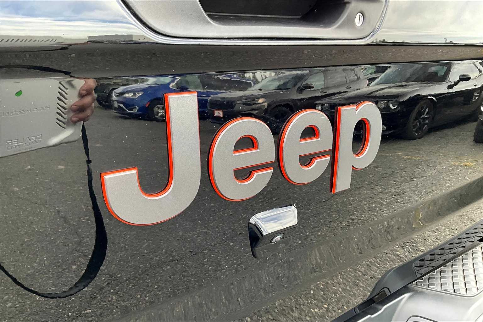 Thumbnail: 2022 Jeep Gladiator - 7