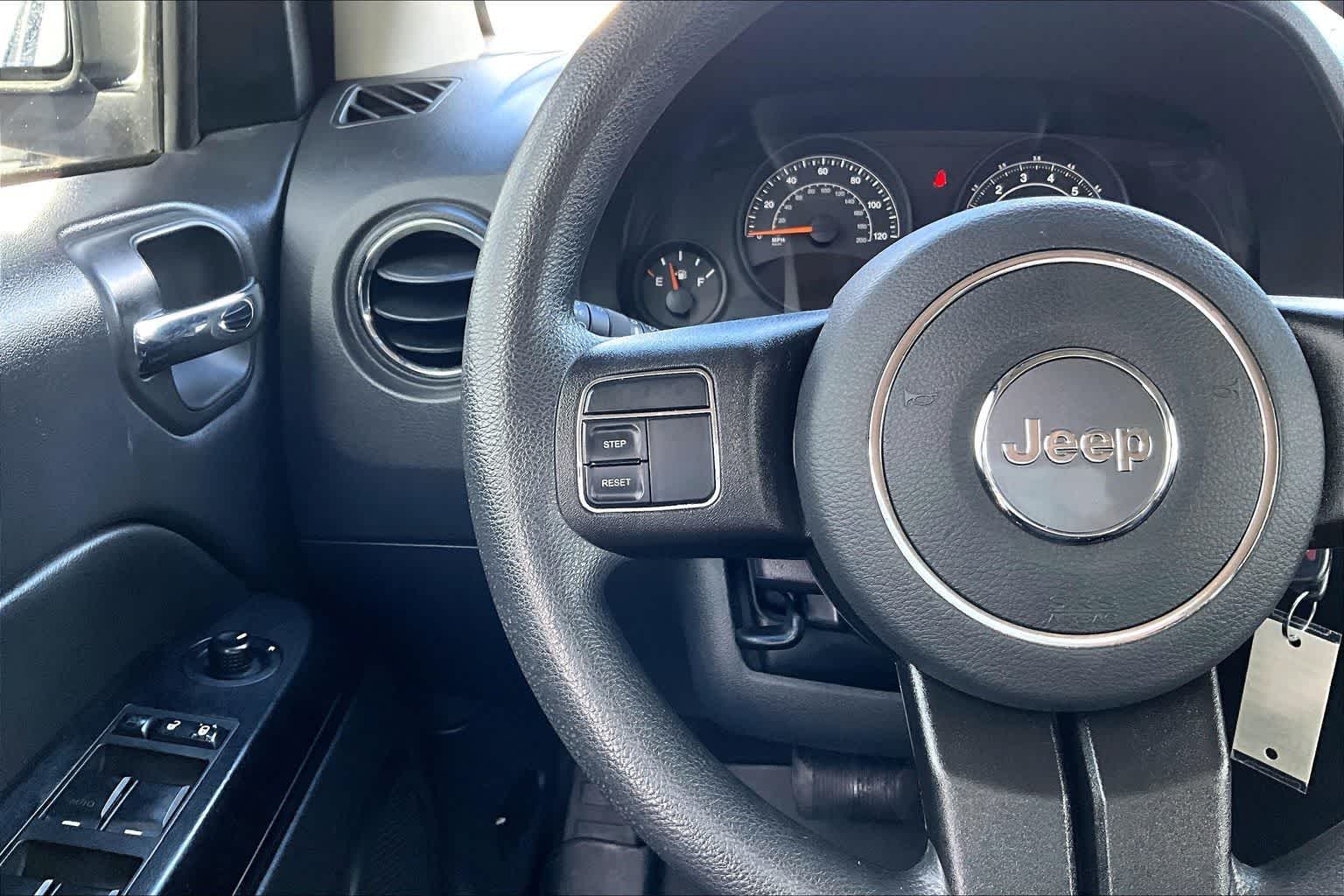 Thumbnail: 2017 Jeep Compass - 24