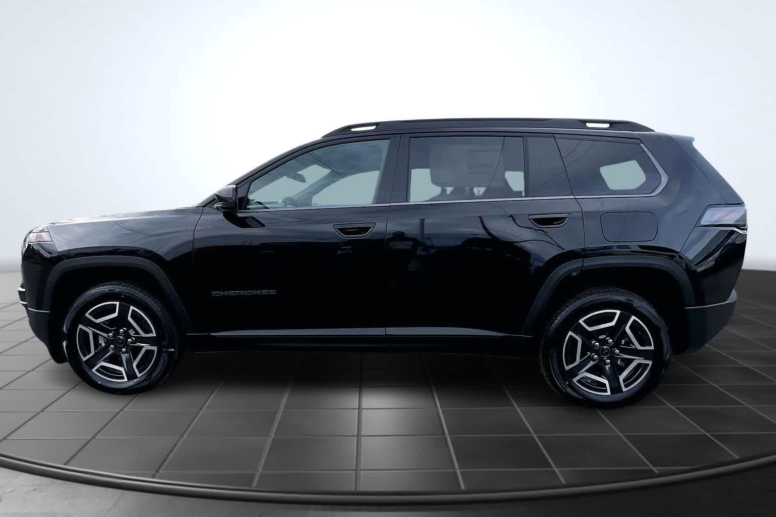 Thumbnail: 2026 Jeep Cherokee - 3