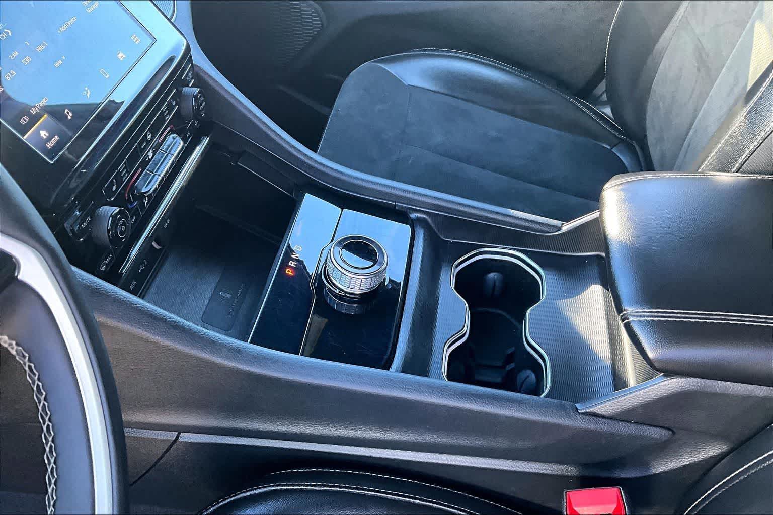 Thumbnail: 2024 Jeep Grand Cherokee - 17