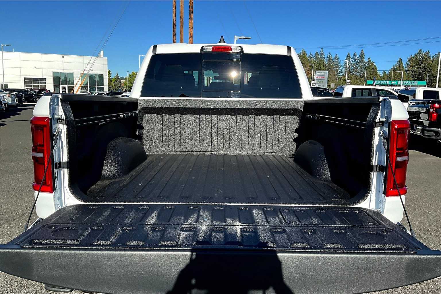 Thumbnail: 2026 RAM 1500 - 19