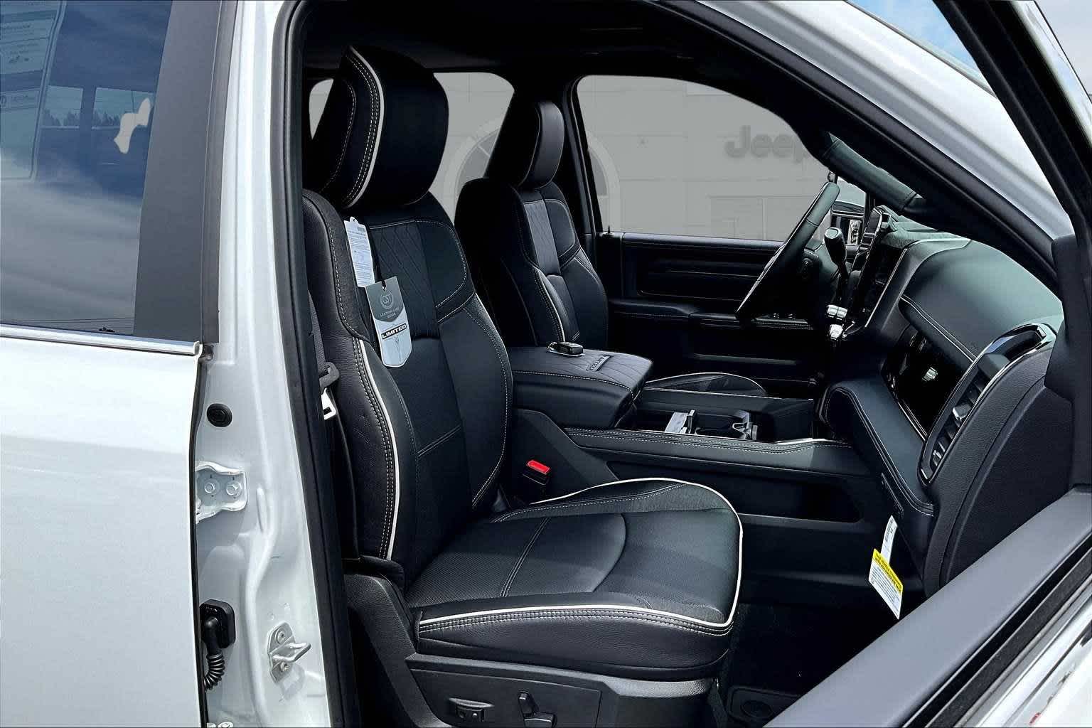 Thumbnail: 2025 RAM 3500 - 9