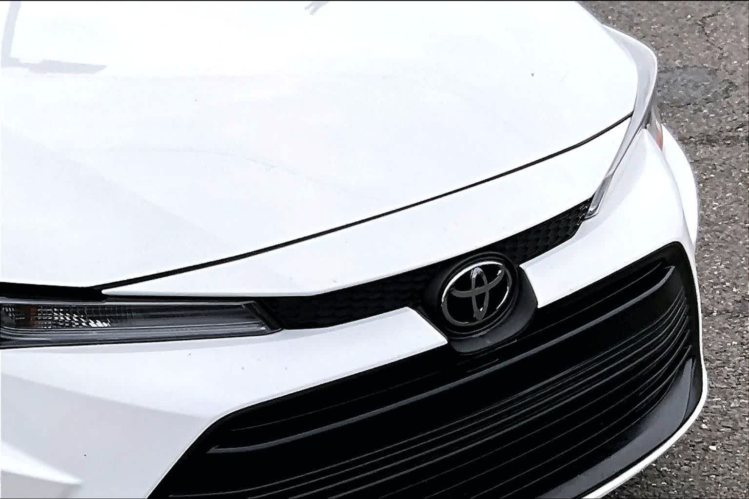 Thumbnail: 2024 Toyota Corolla - 33
