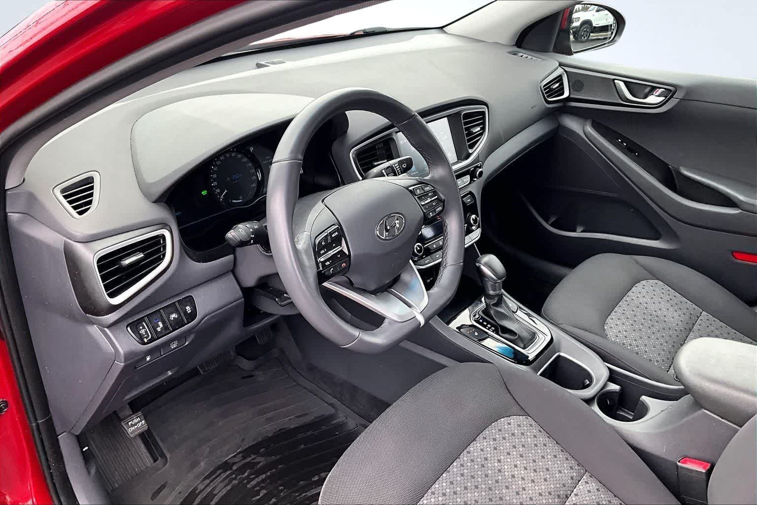 Thumbnail: 2019 Hyundai Ioniq - 2