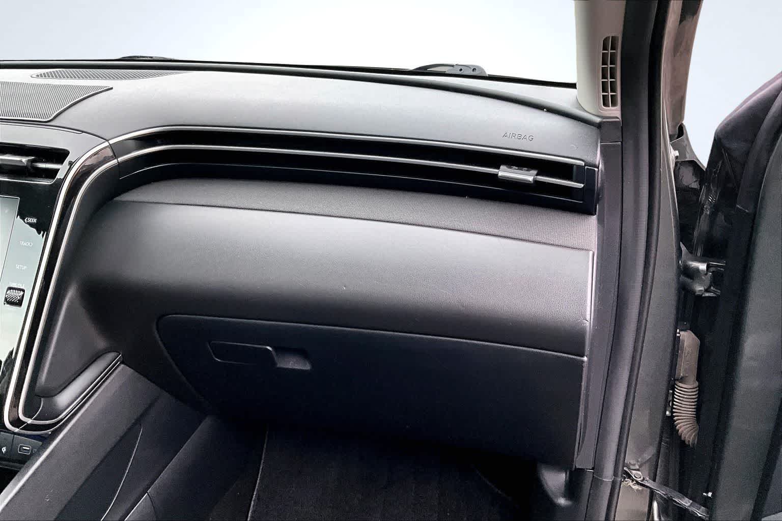 Thumbnail: 2022 Hyundai Tucson - 24