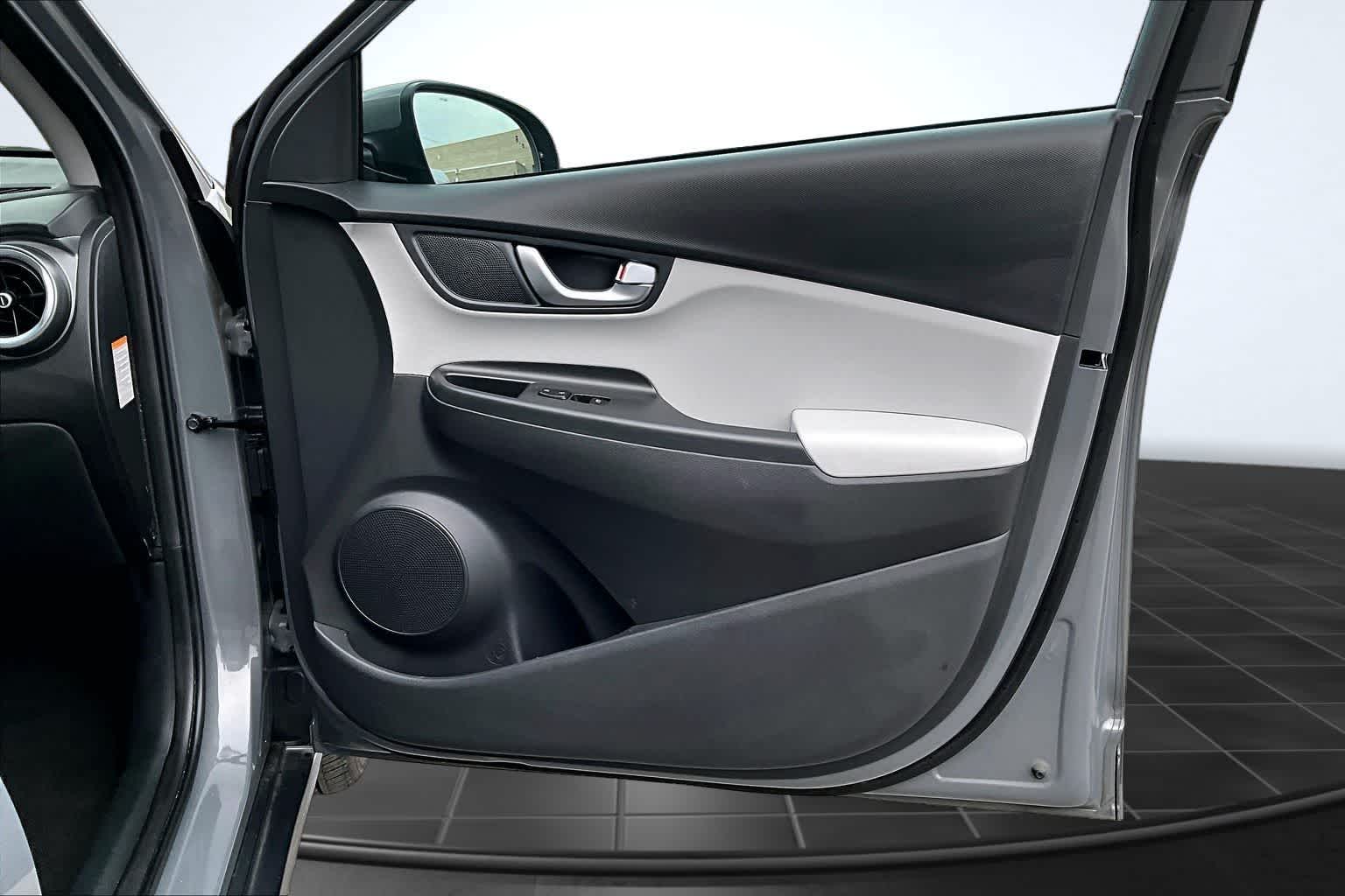 Thumbnail: 2023 Hyundai Kona - 29