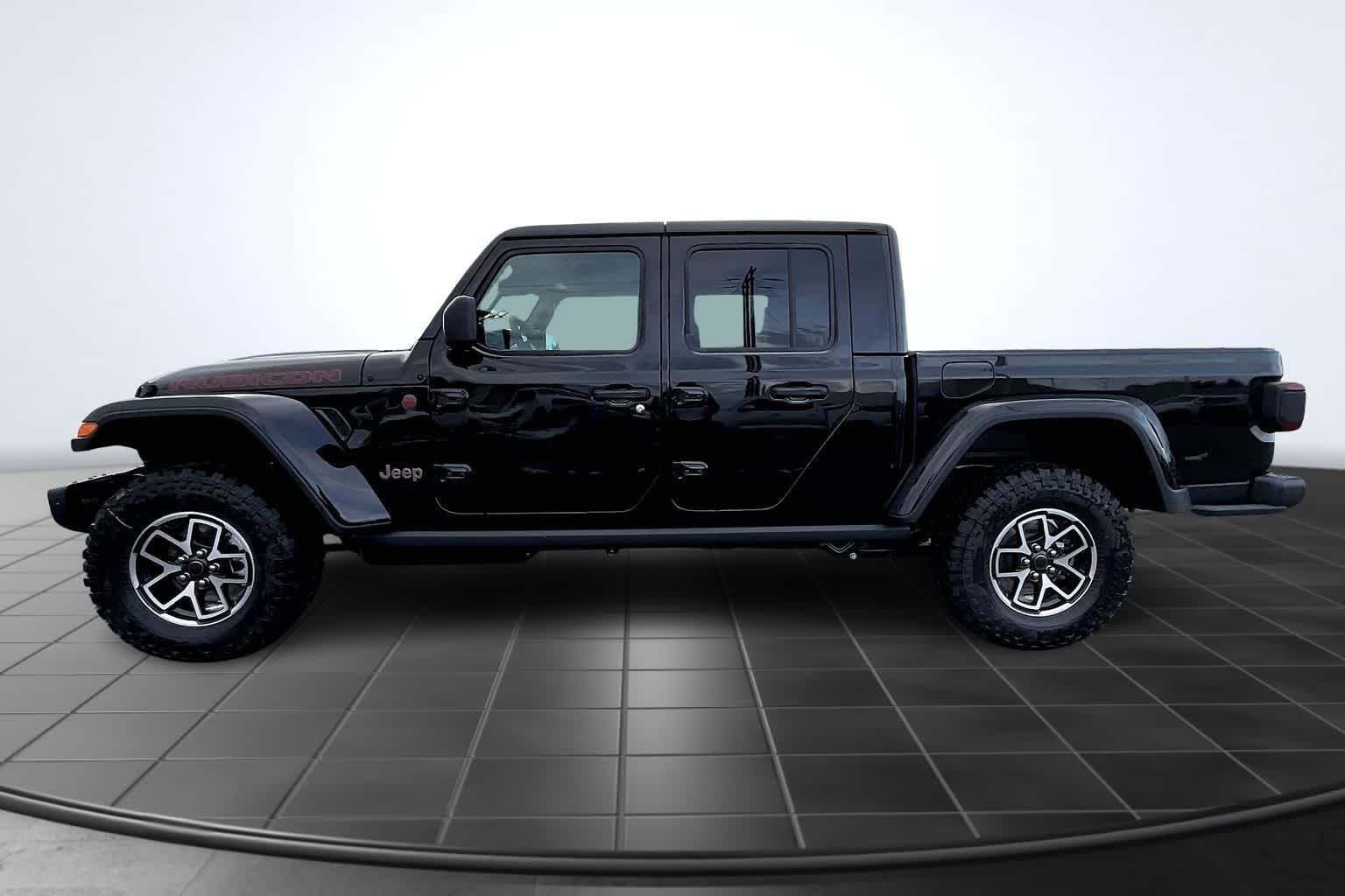 Thumbnail: 2026 Jeep Gladiator - 3