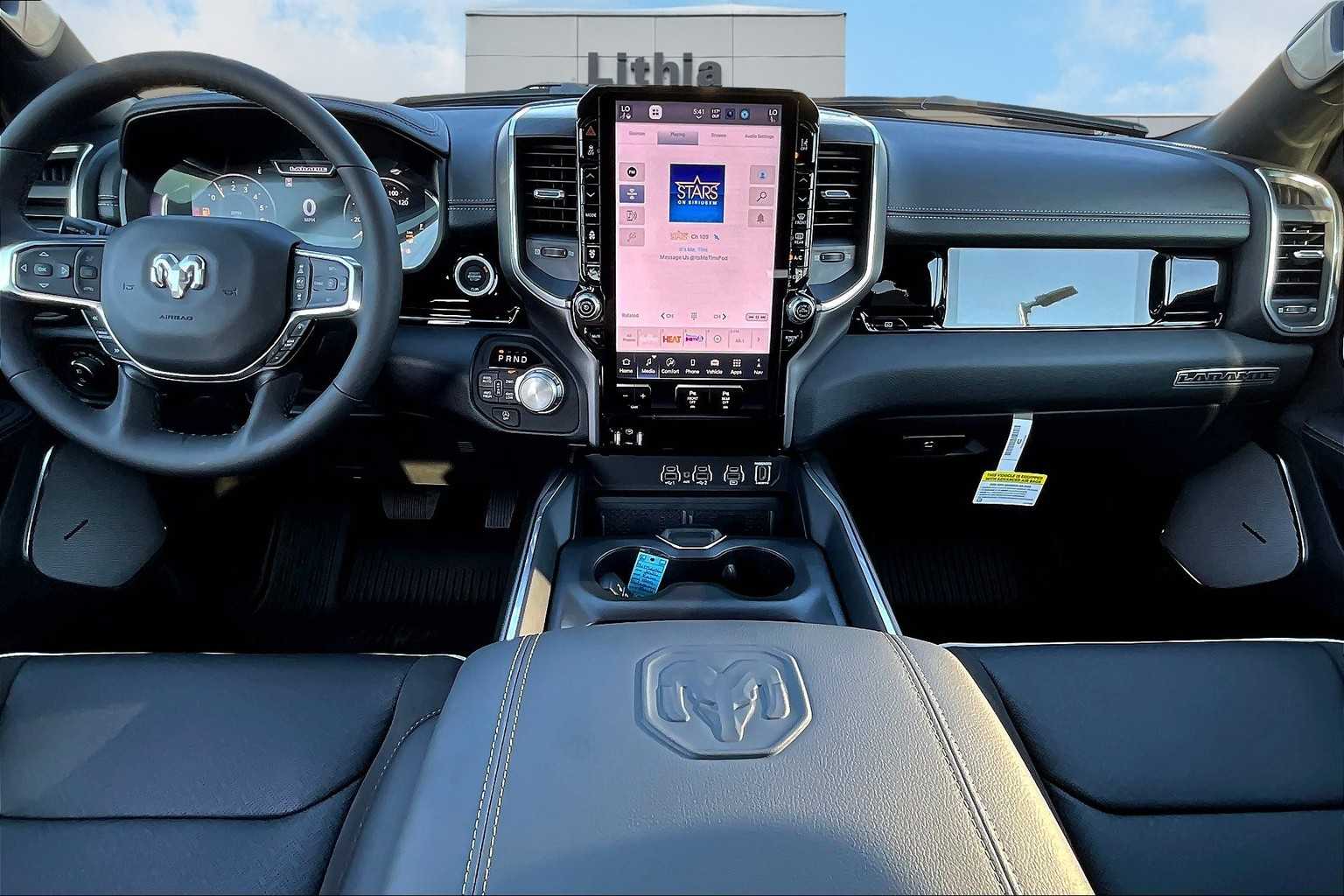 Thumbnail: 2026 RAM 1500 - 10