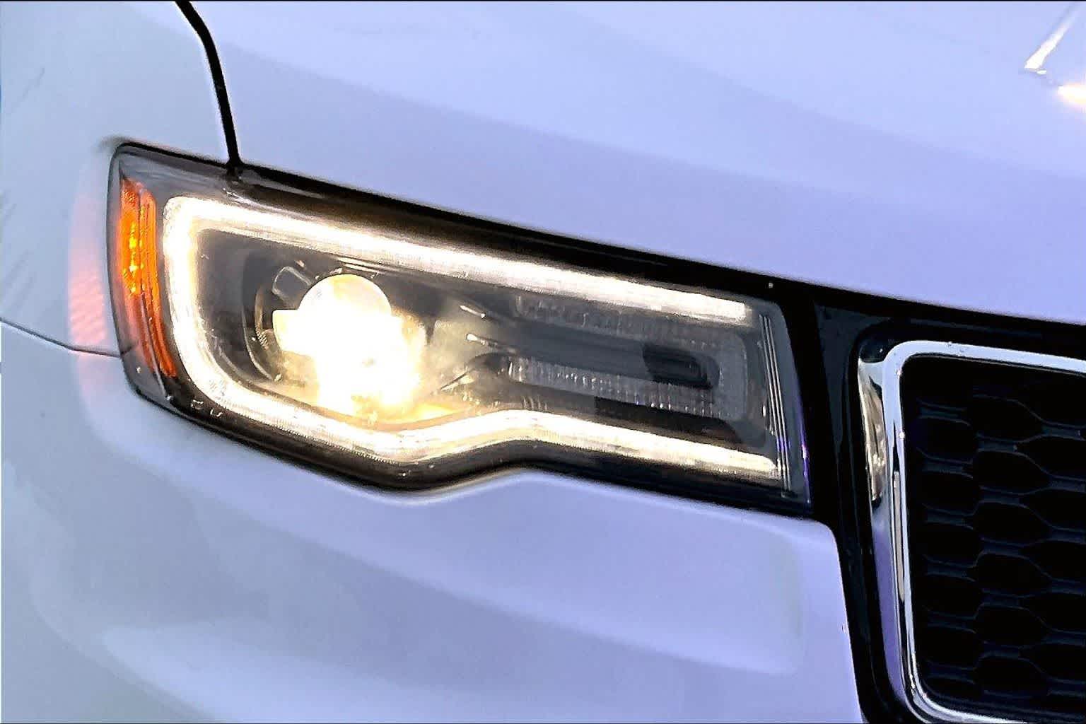 Thumbnail: 2021 Jeep Grand Cherokee - 31