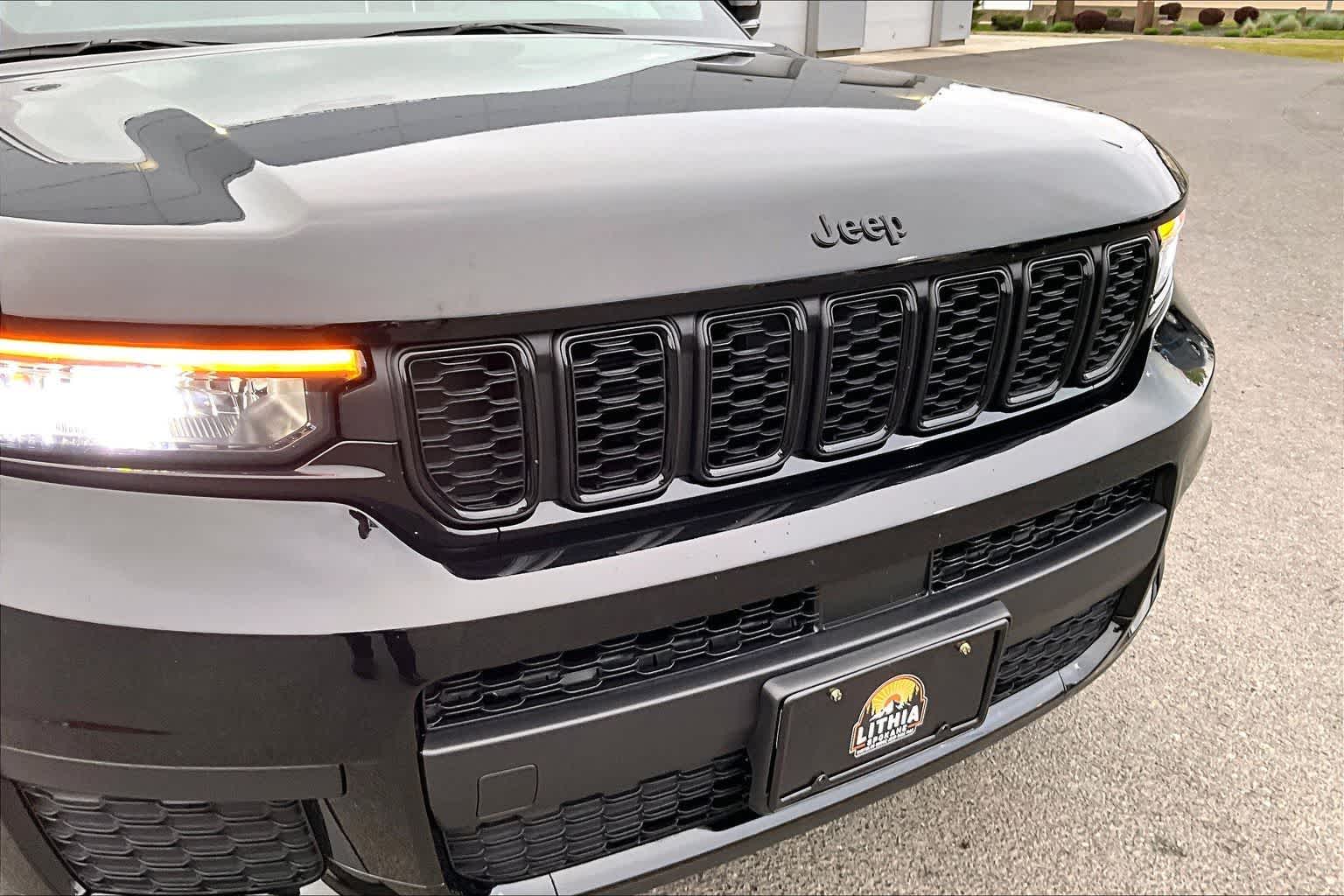 Thumbnail: 2025 Jeep Grand Cherokee L - 33