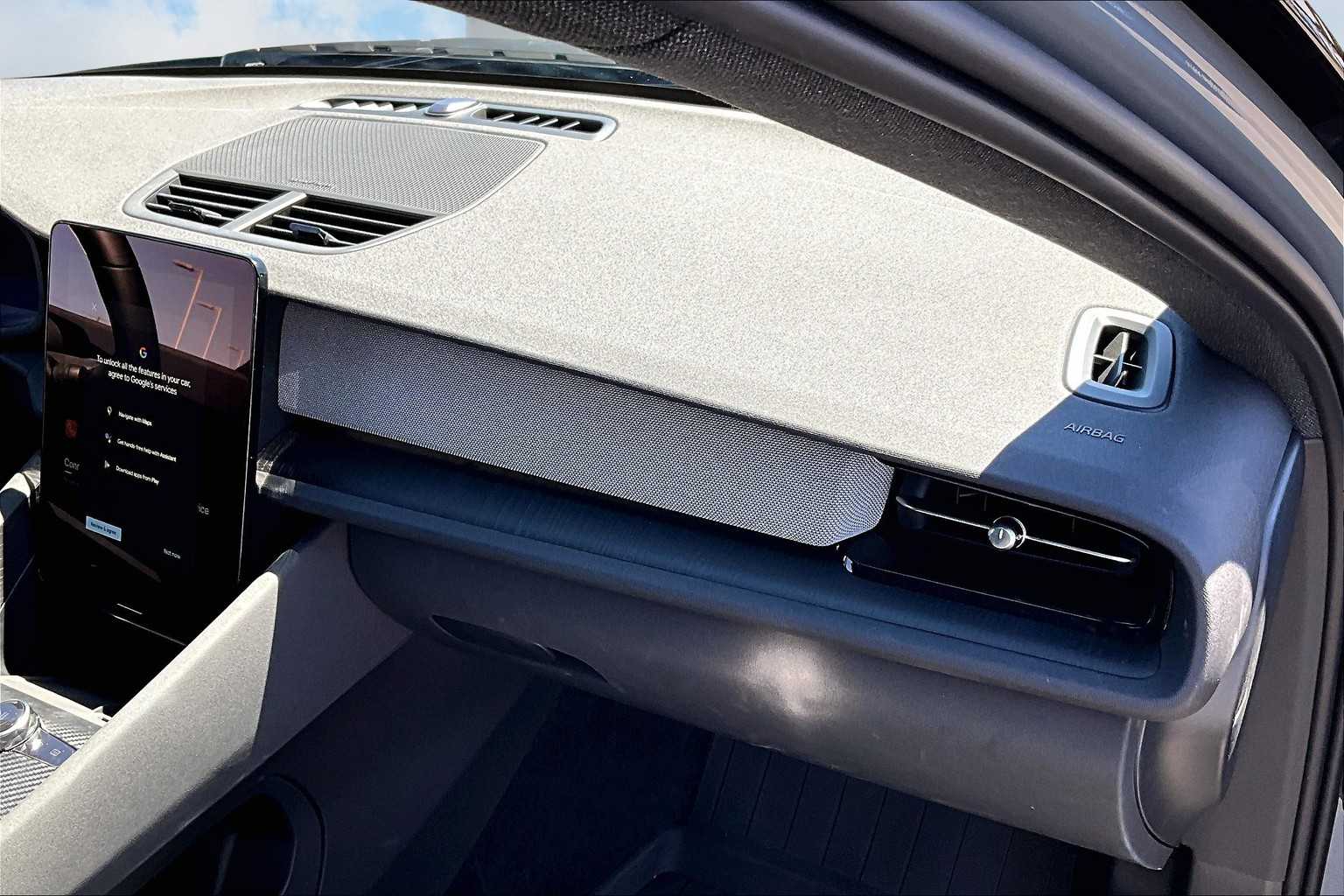 2022 Polestar 2  20