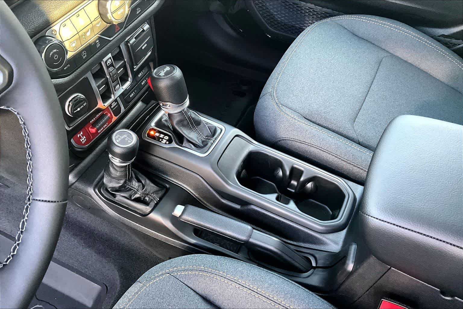 Thumbnail: 2026 Jeep Wrangler - 17