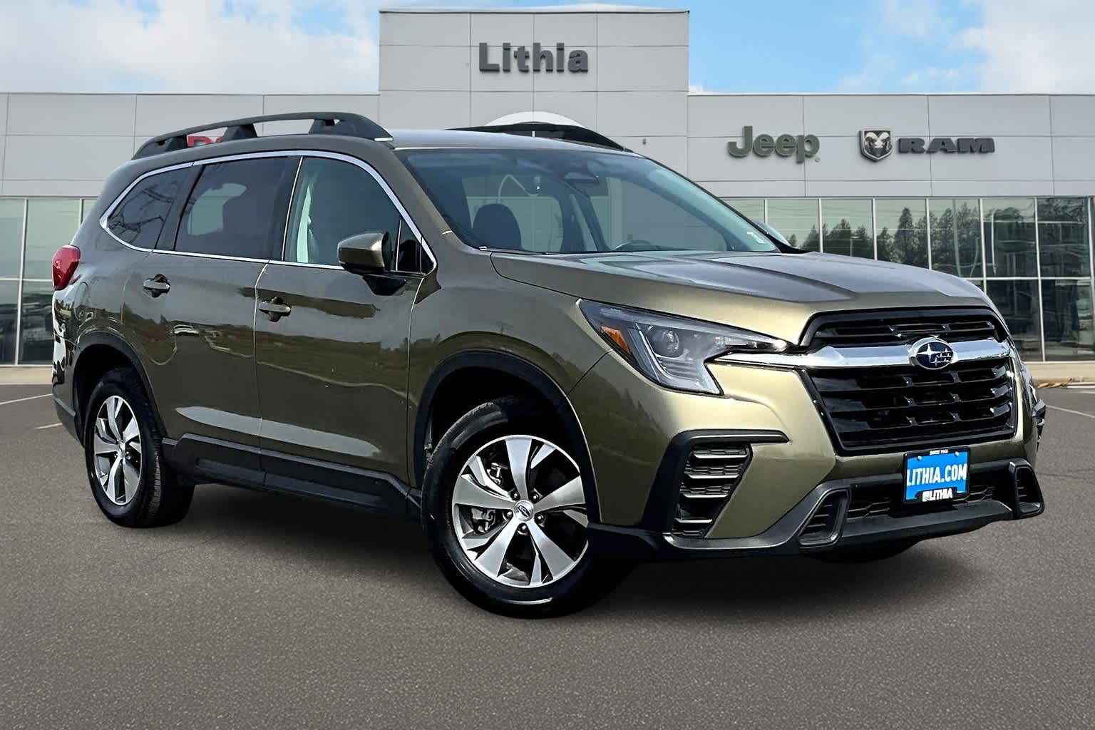 2024 Subaru Ascent Premium 18