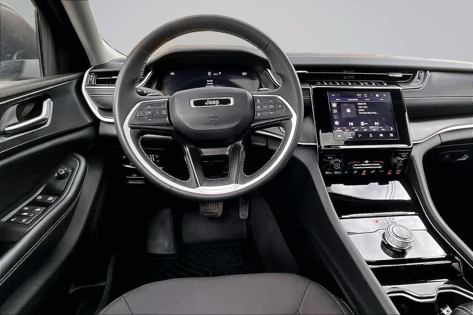 Thumbnail: 2023 Jeep Grand Cherokee - 14