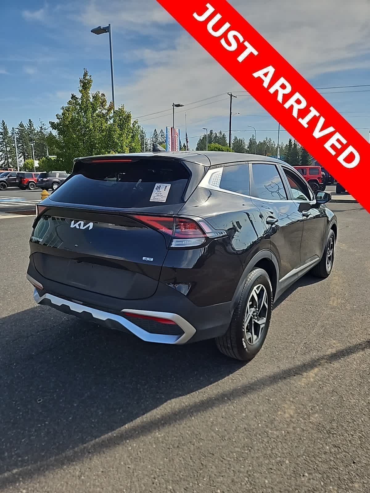 Thumbnail: 2024 Kia Sportage - 4