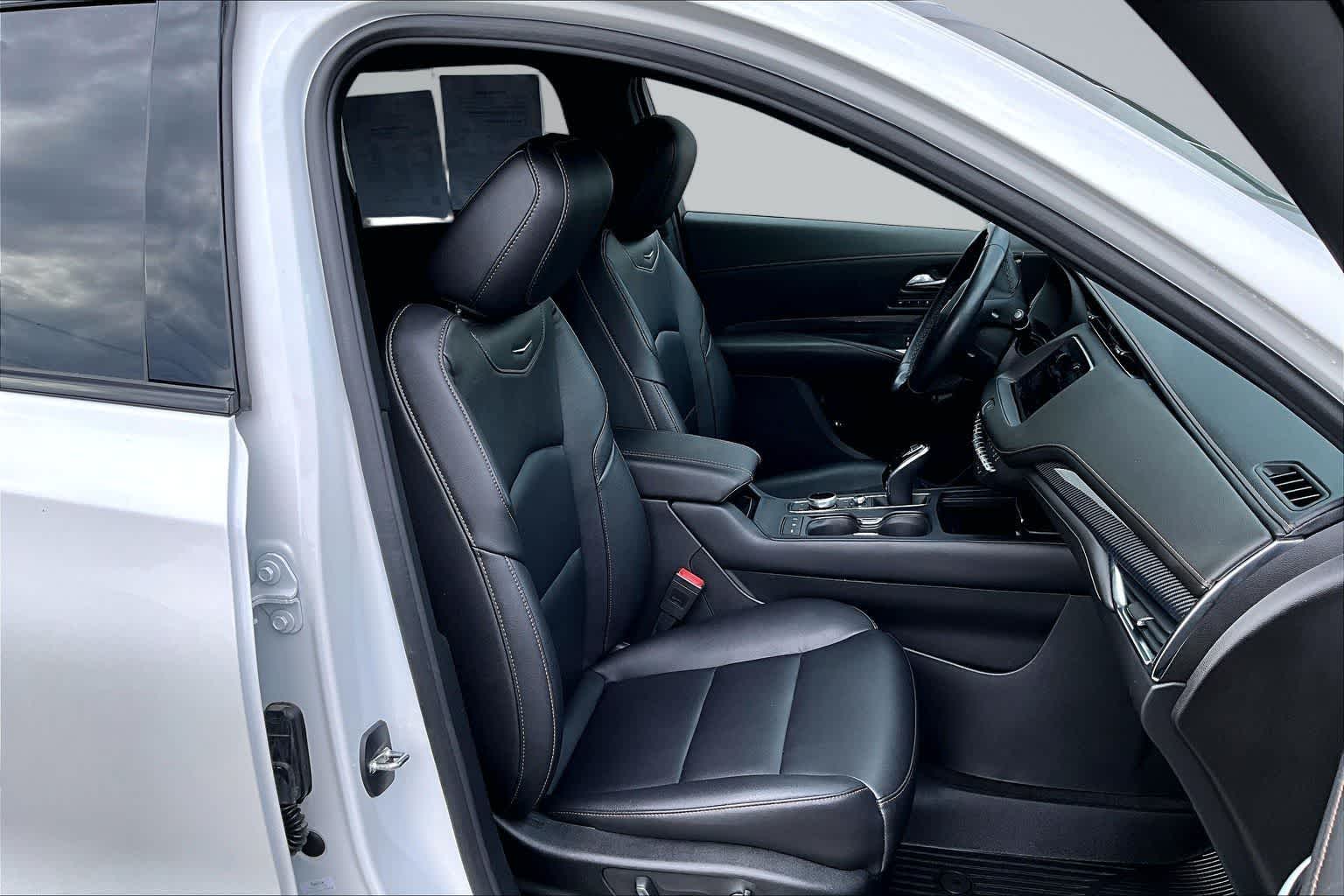 2023 Cadillac XT4 Sport - Photo 14