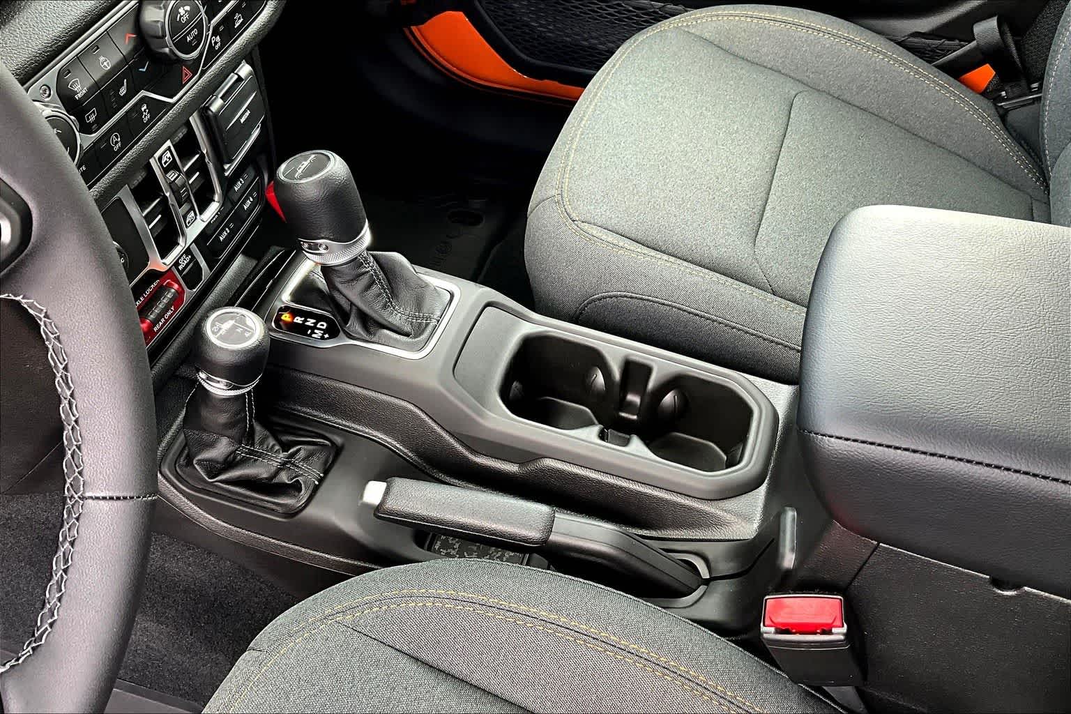 Thumbnail: 2025 Jeep Gladiator - 17