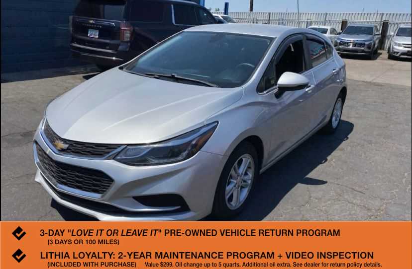 2018 Chevrolet Cruze LT Hatchback Diesel Auto's photo
