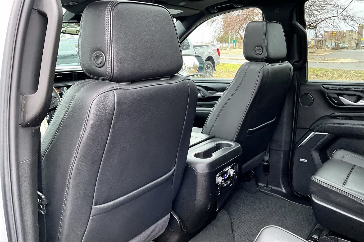 Thumbnail: 2024 GMC Yukon - 12