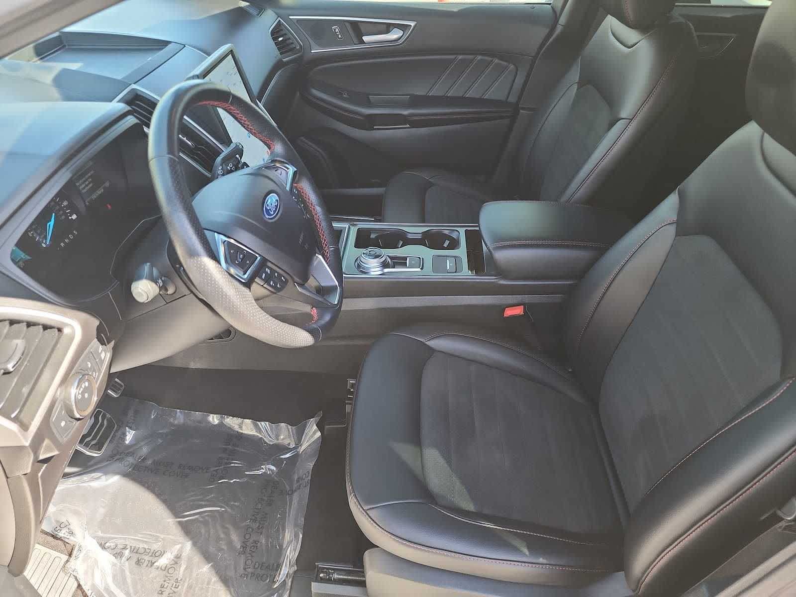 Thumbnail: 2022 Ford Edge - 15
