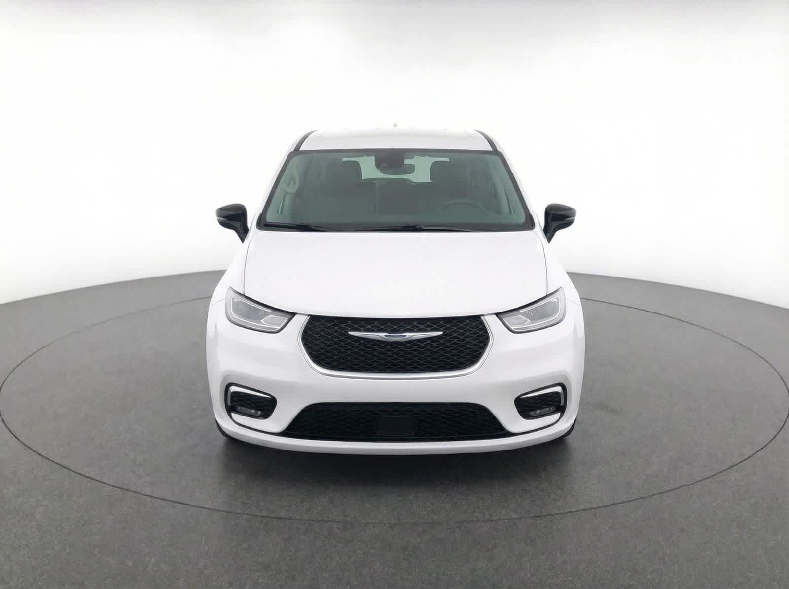 Thumbnail: 2024 Chrysler Pacifica - 5