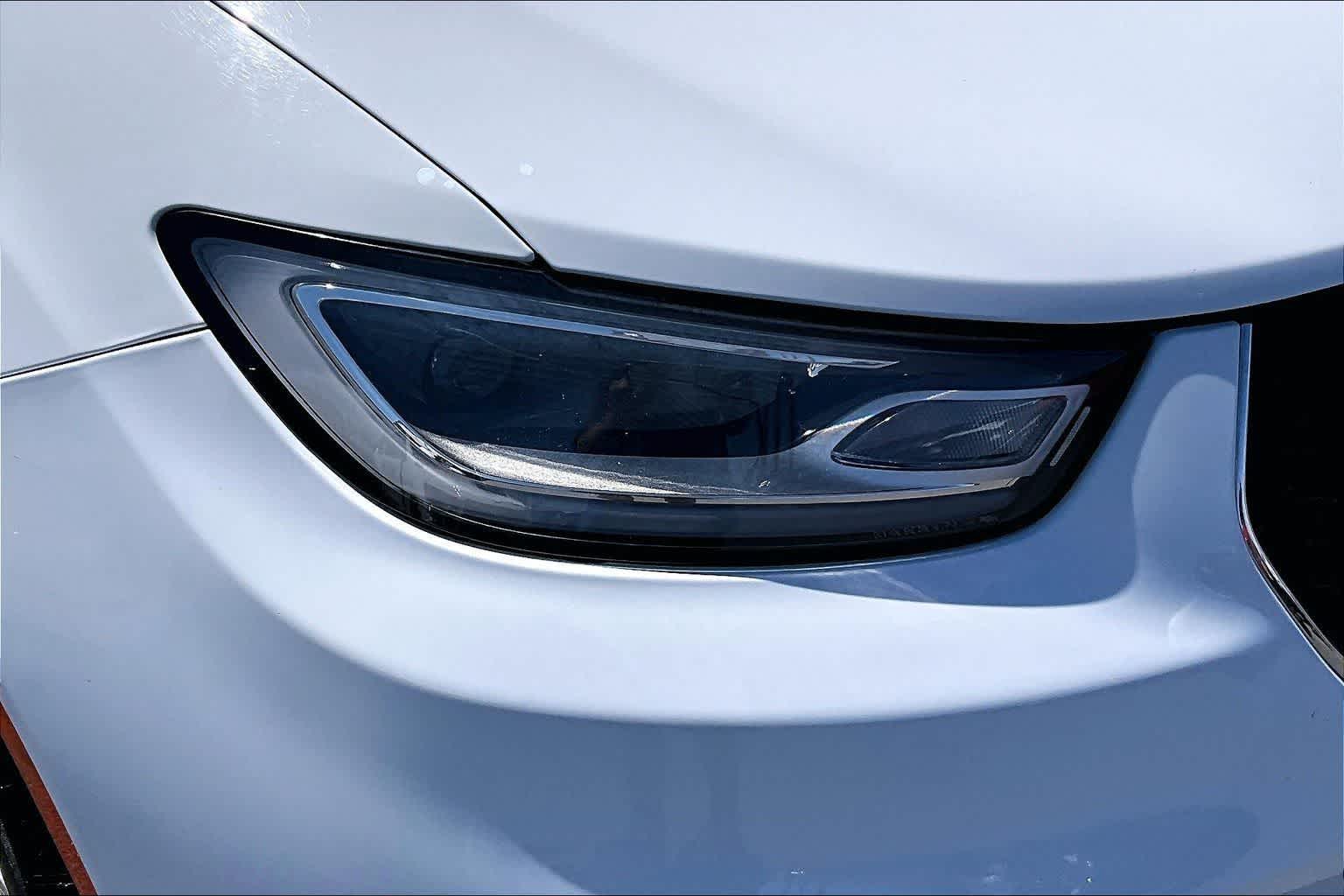Thumbnail: 2023 Chrysler Pacifica - 30
