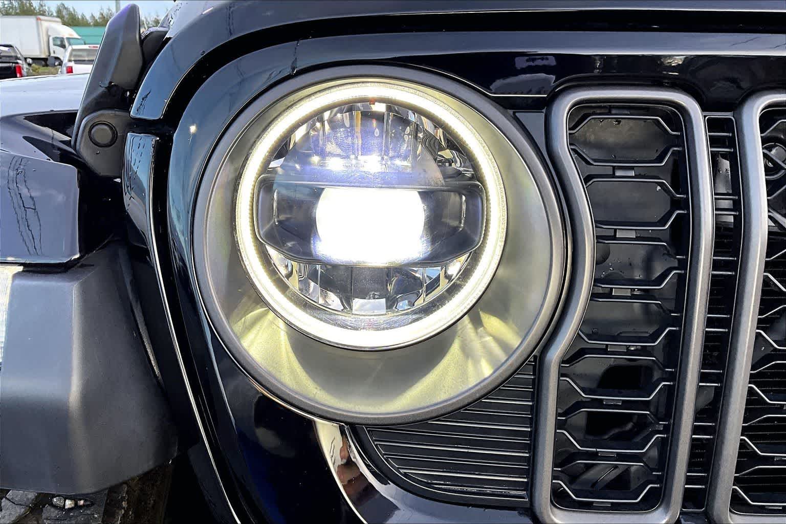 Thumbnail: 2024 Jeep Wrangler - 31