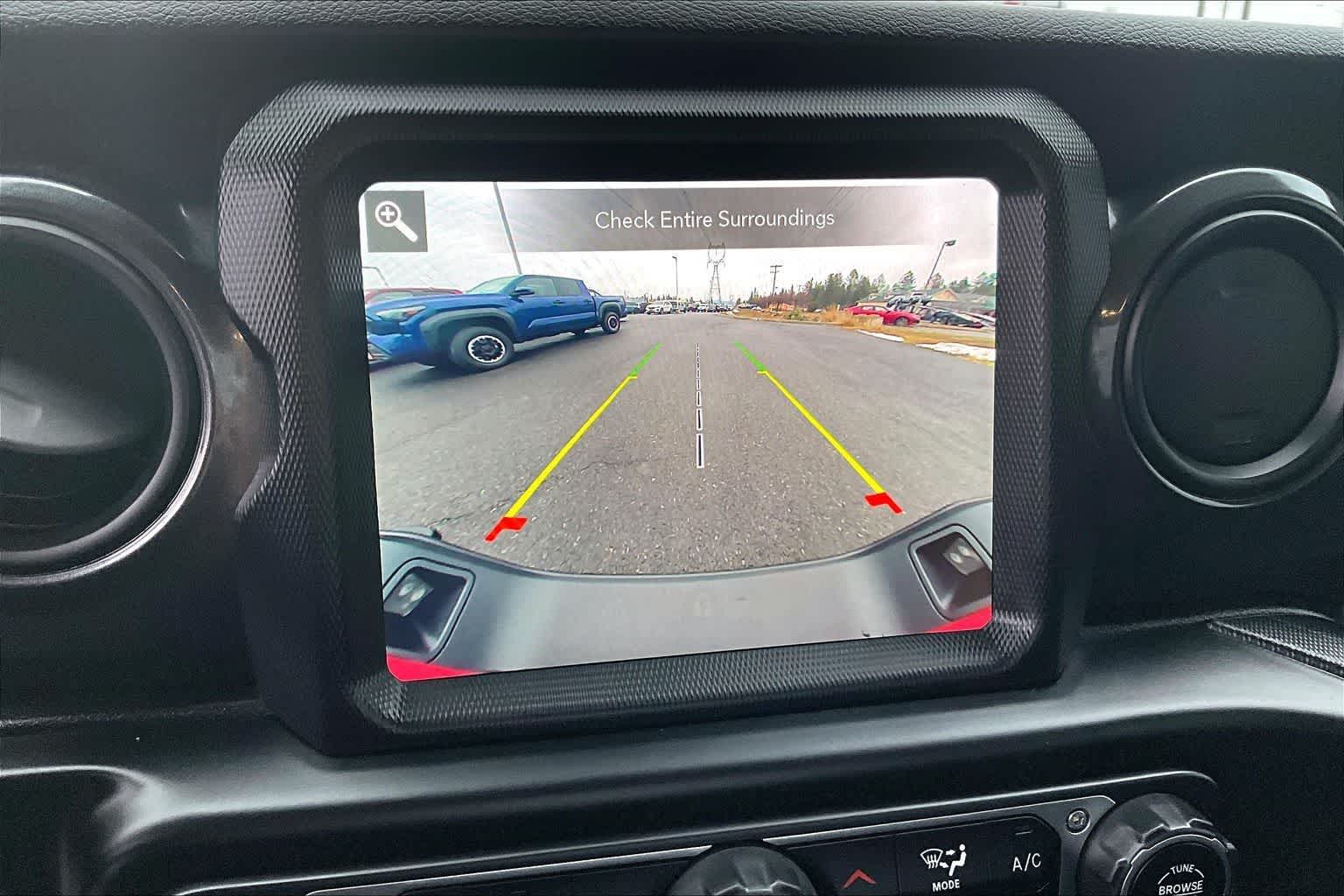 Thumbnail: 2021 Jeep Gladiator - 27