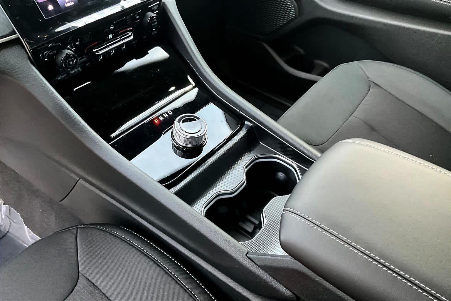 Thumbnail: 2025 Jeep Grand Cherokee L - 17