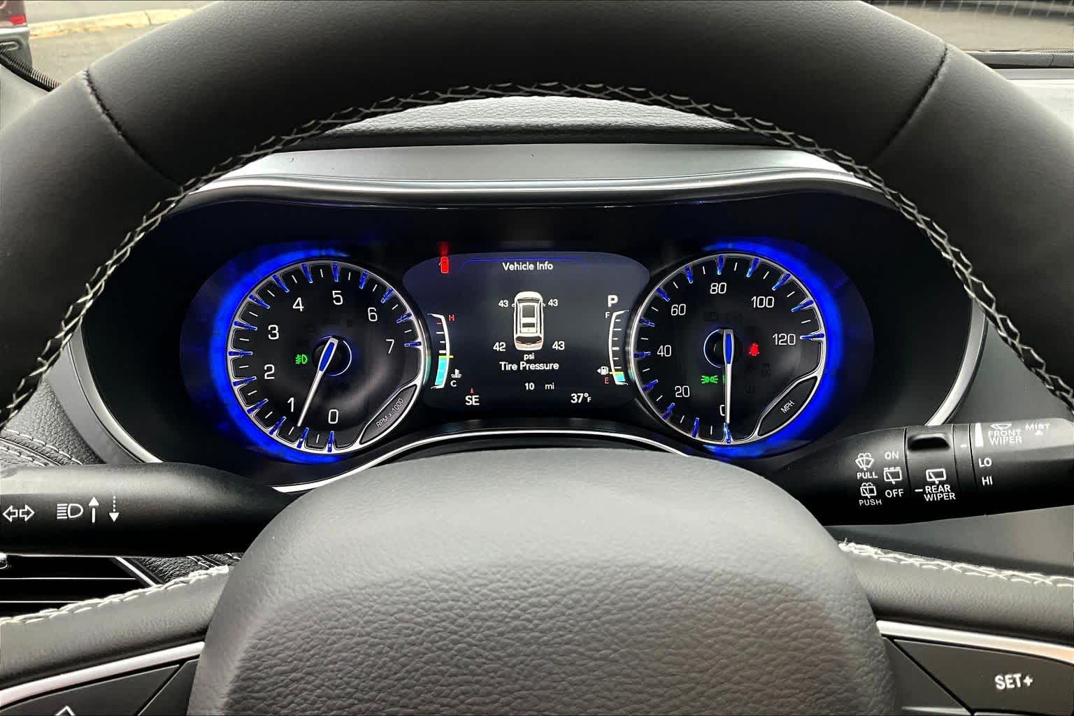 Thumbnail: 2026 Chrysler Pacifica - 18