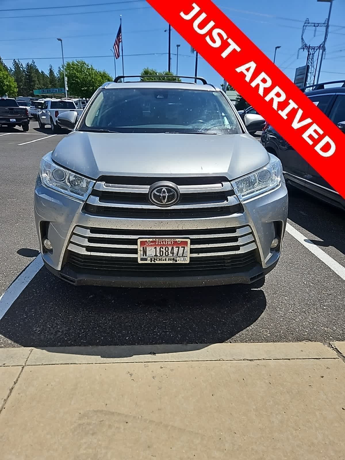 Thumbnail: 2019 Toyota Highlander - 2