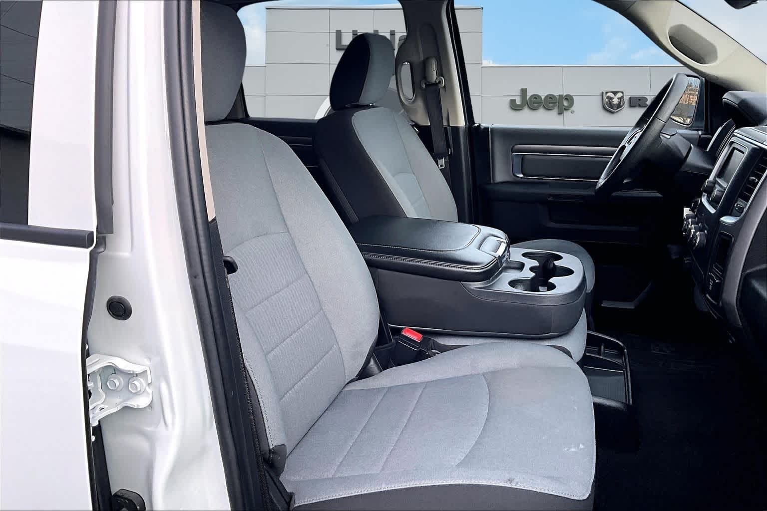 Thumbnail: 2022 RAM 1500 Classic - 14