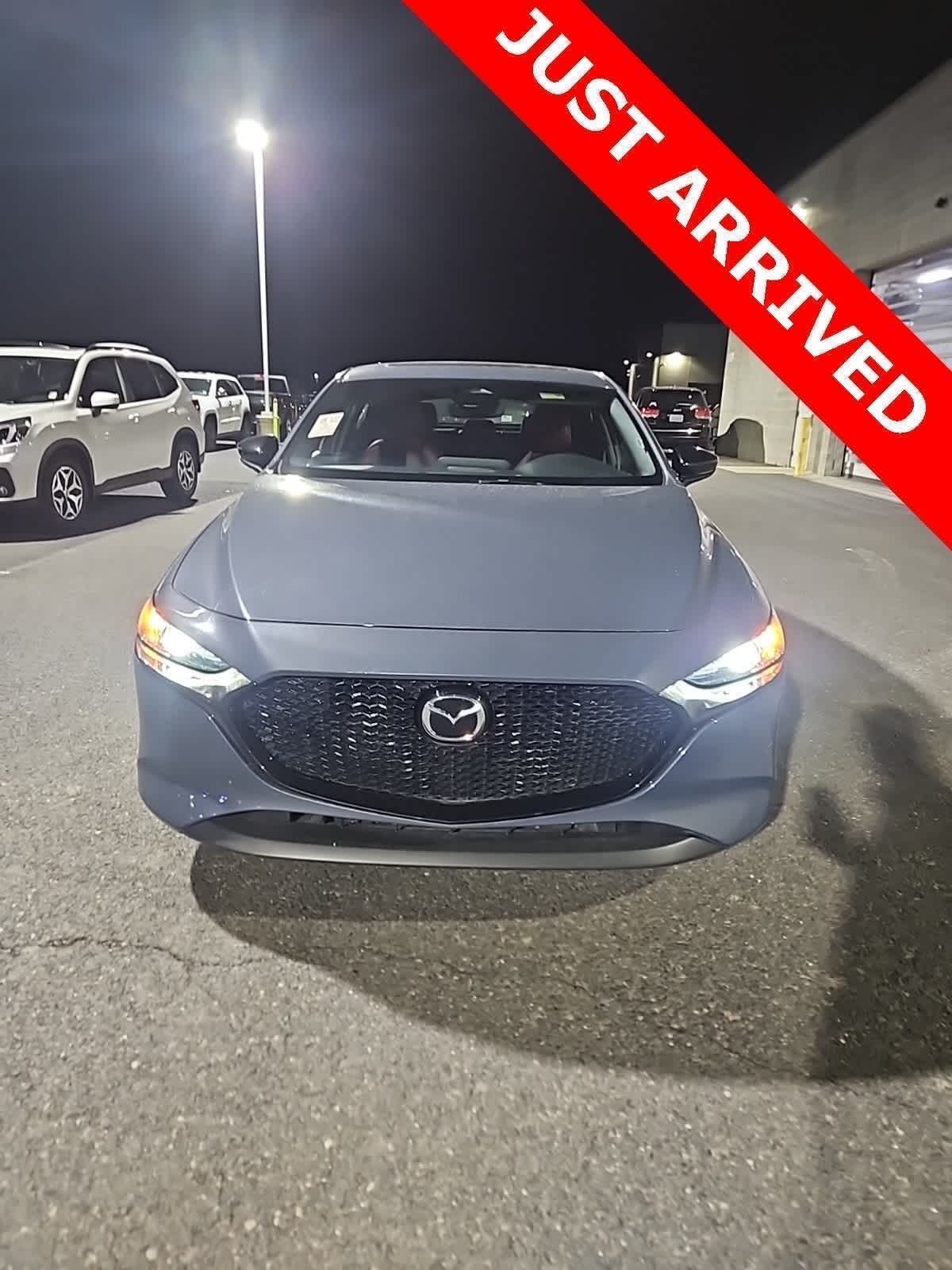2024 Mazda Mazda3 Hatchback 2.5 s Carbon photo 2