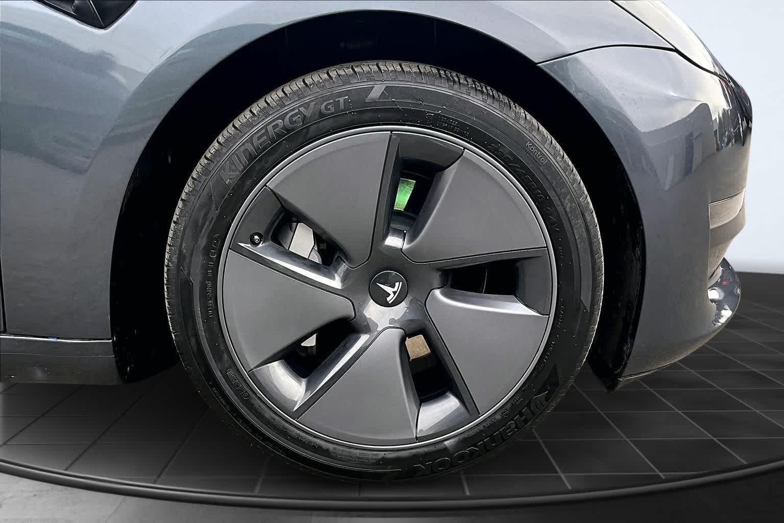 Thumbnail: 2023 Tesla Model 3 - 34