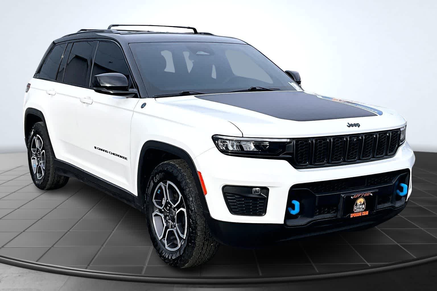 Thumbnail: 2023 Jeep Grand Cherokee - 22